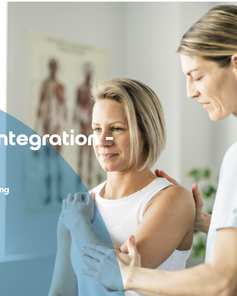 Eine Frau erhält Unterstützung von einer Fachkraft im Bereich berufliche Integration und Nachsorge. Text: "Berufliche Integration - Nachsorge".